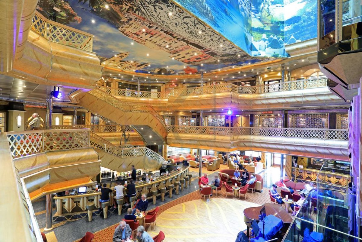 Schiffsportrait der Costa Magica von Costa Kreuzfahrten