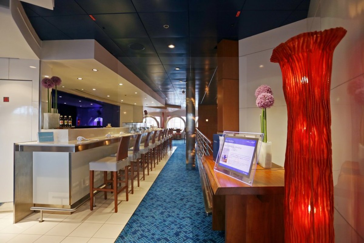 Schiffsportrait und Bericht von Bord der Mein Schiff 2 von TUI Cruises