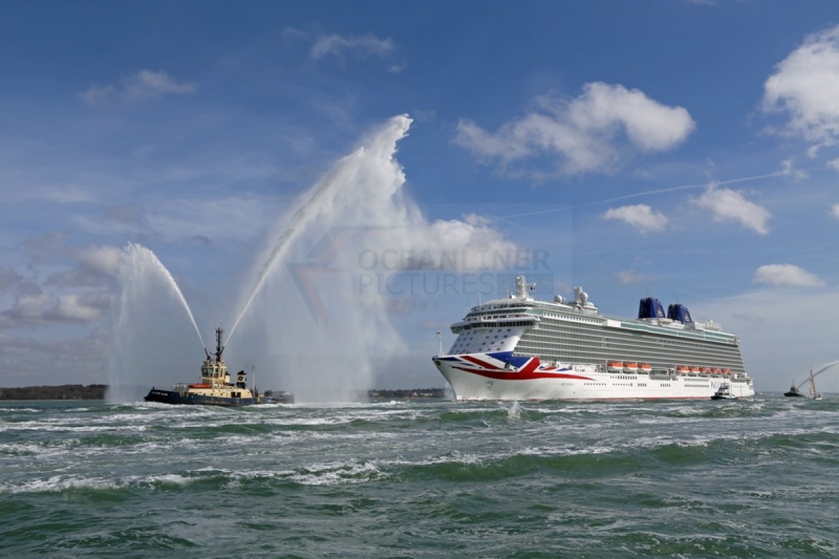 P&O Cruises Britannia: Erstanlauf, Tauffeuerwerk, Taufe und Schiffsportrait