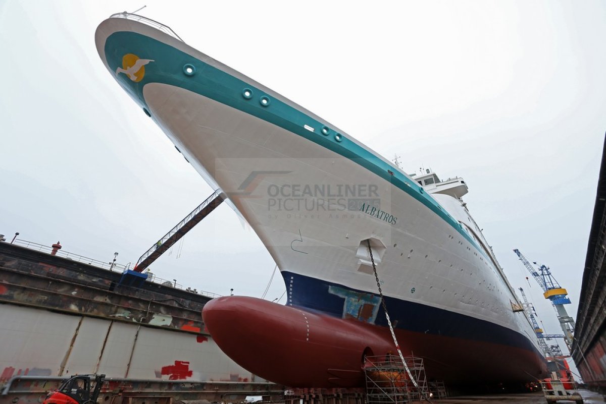 Schönheitskur und Renovierung für die „Albatros“ auf Blohm+Voss Werft in Hamburg!