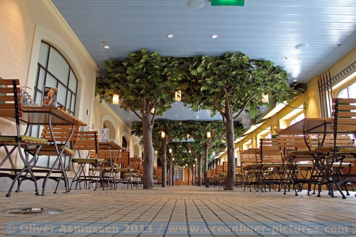 Zwei-Sterne-Koch zaubert auf AIDAluna Gourmetreise mit Peter Knogl in der Karibik