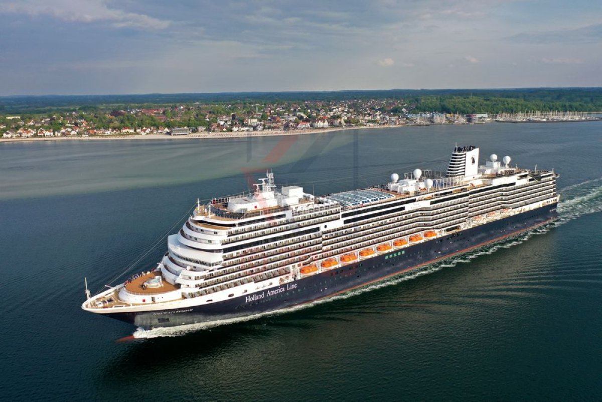 Schiffsportrait vom Kreuzfahrtschiff Nieuw Statendam von Holland America Line