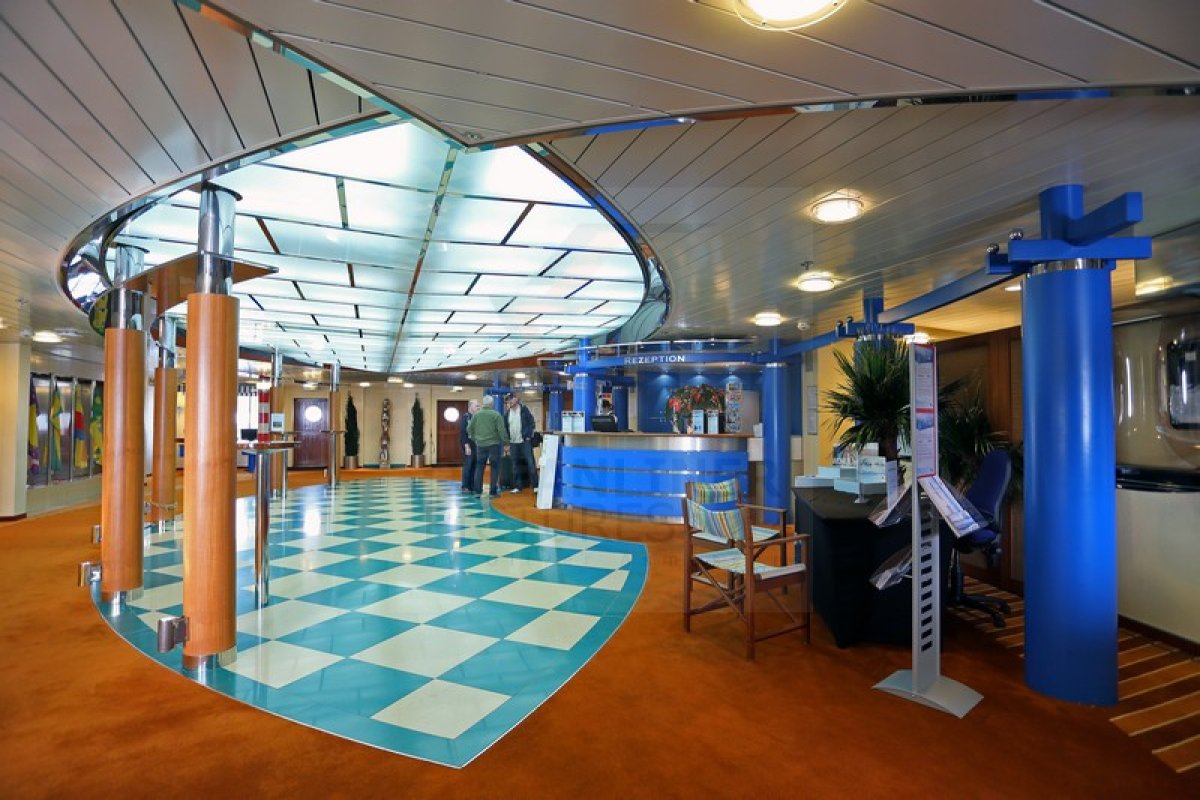 Schiffsportrait und Bericht von Bord der AIDAcara von AIDA Cruises