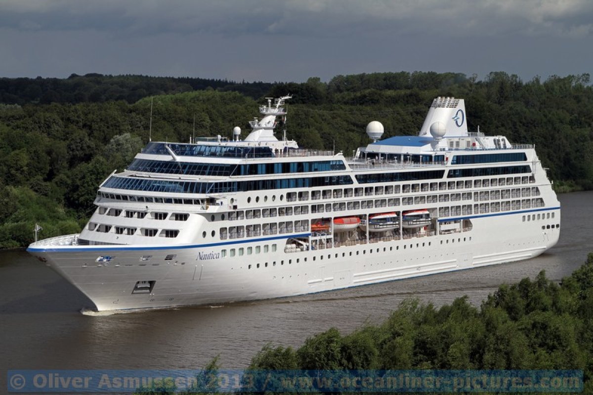 Taufe Kreuzfahrtschiff  MS Insignia von Oceania Cruises am 11. Juni 2014 in Istanbul durch Virgina Watters Taufe Kreuzfahrtschiff  MS Insignia von Oceania Cruises am 11. Juni 2014 in Istanbul durch Virgina Watters