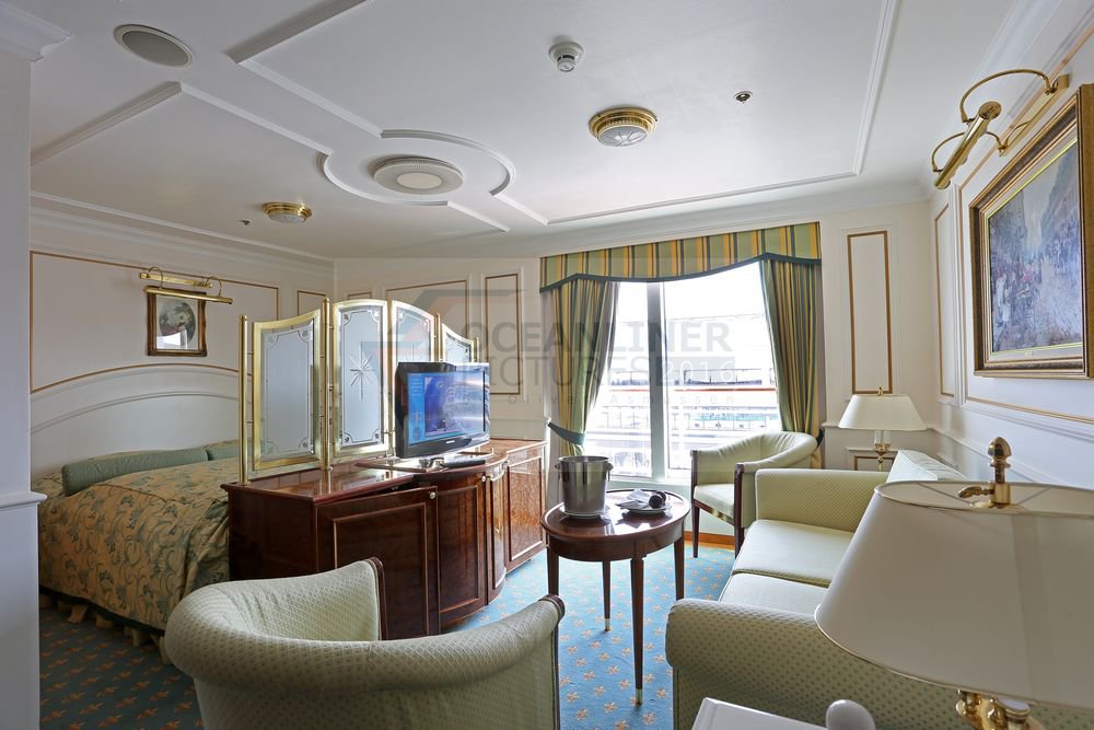 2-Bett-Suite mit französischem Balkon Kategorie T - MS Deutschland Phoenix Reisen