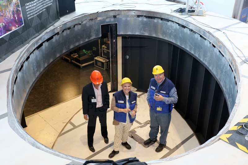 Absenkbare Buehne Two70 Lounge