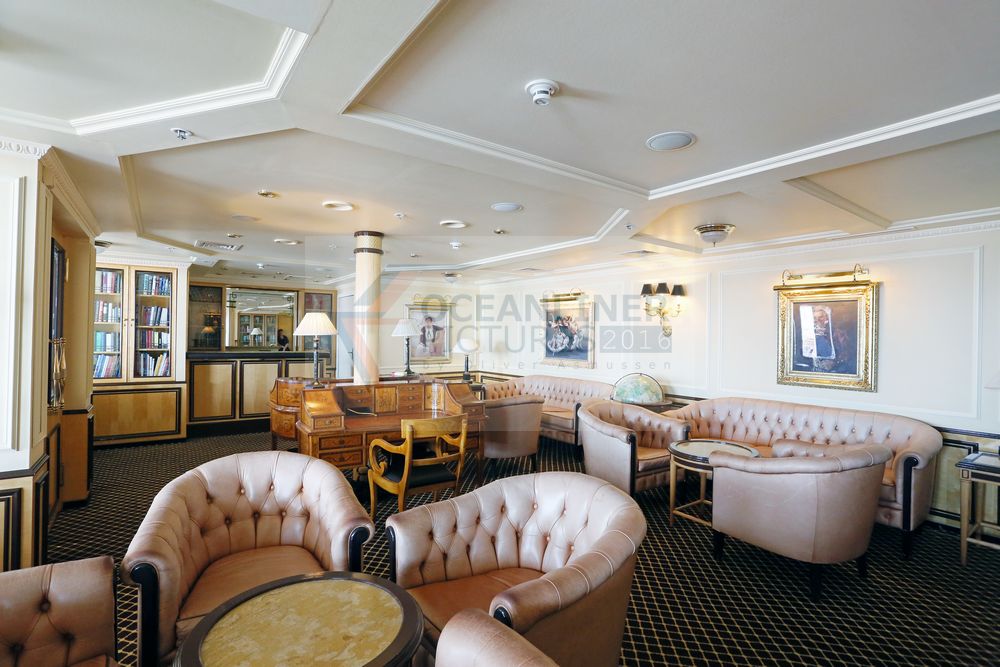 Adlon Lounge MS Deutschland im Sommer 2015