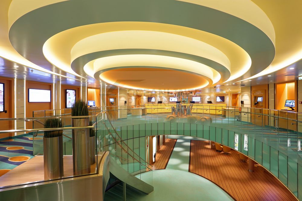 AIDAprima Rezeption Atrium AIDAprima Rezeption Atrium