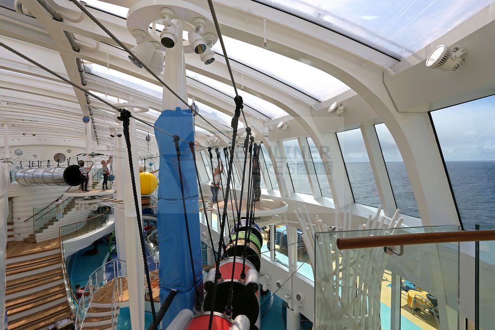 AIDAprima Sicht auf Klettergarten im Four Elements AIDAprima Sicht auf Klettergarten im Four Elements