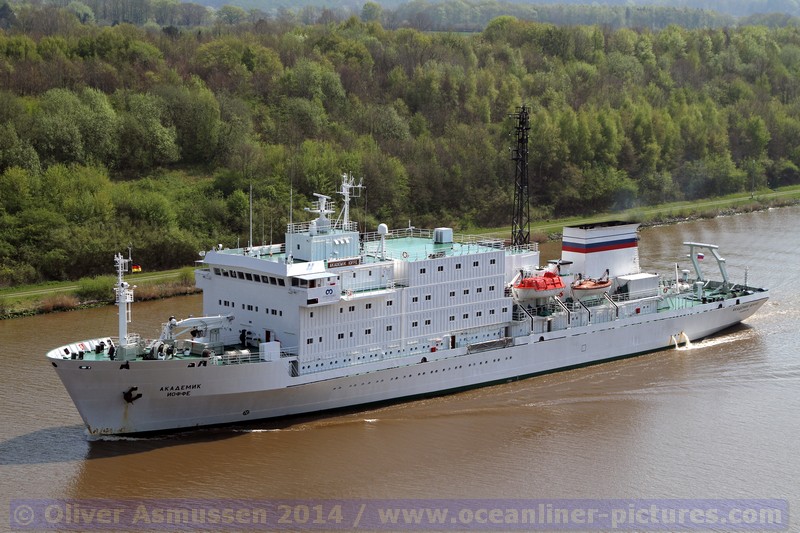 Expeditionskreuzfahrtschiff Akademik Ioffe