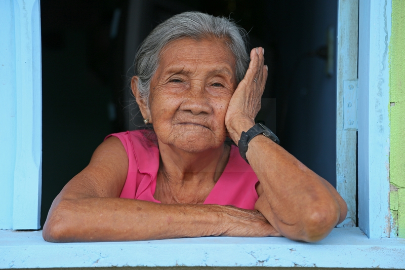 alte Frau in Amatura Brasilien Amazonas am 10.01.2015