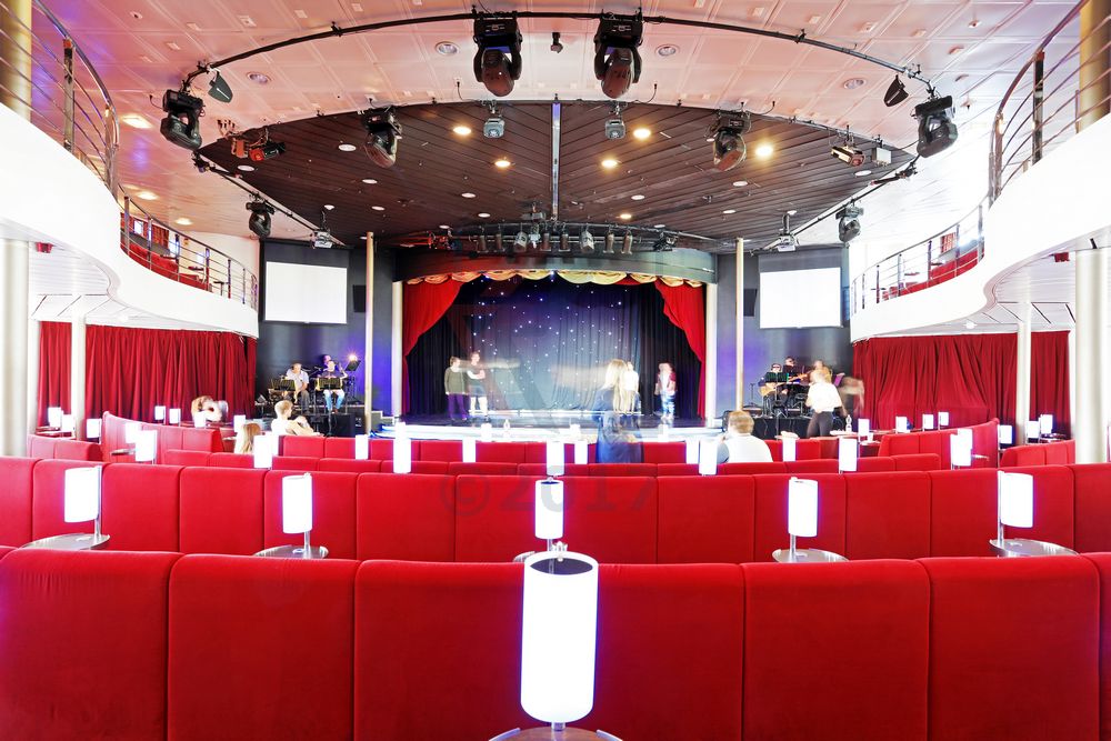 Atlantik Show-Lounge MS Amadea