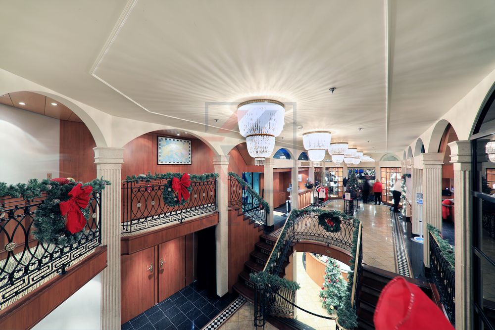 Atrium und Foyer Gesamtansicht MS Swiss Tiara