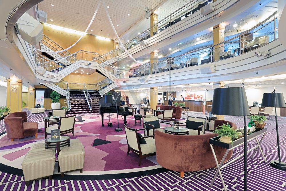 Atrium und Foyer MS Columbus