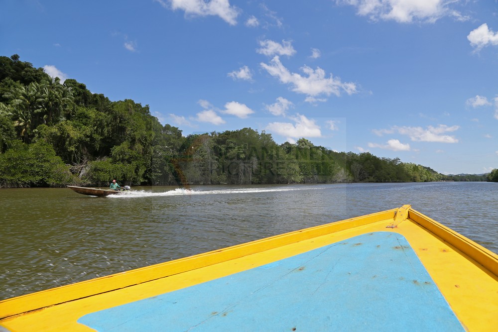 auf dem Muara River in Brunei 18.02.2016 auf dem Muara River in Brunei 18.02.2016