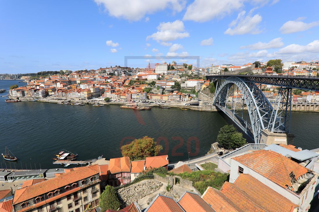 Ausblick von Seilbahnstation Dom Luis I Porto