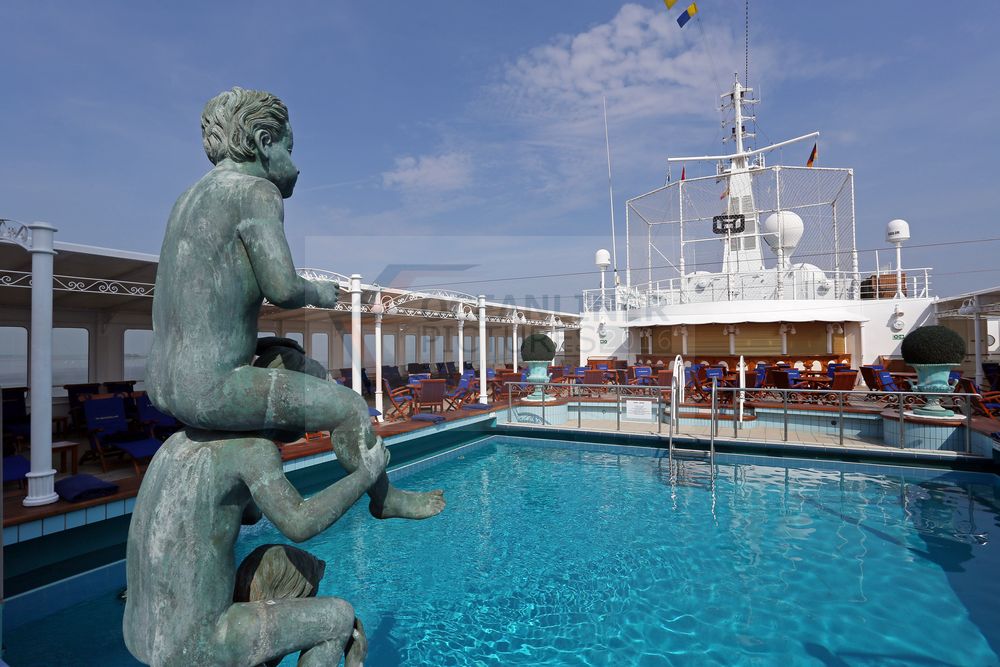 Aussenpool, Sonnengarten, Poolbar MS Deutschland