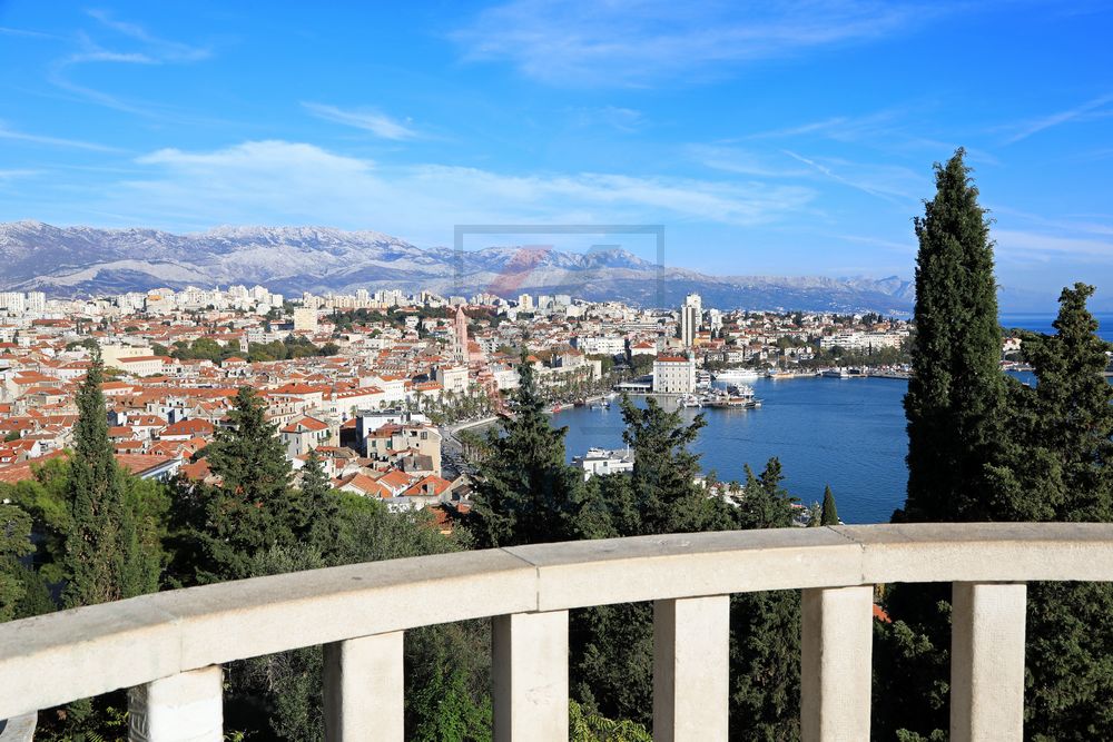 Aussicht vom Marjan über die Stadt Split Aussicht vom Marjan über die Stadt Split