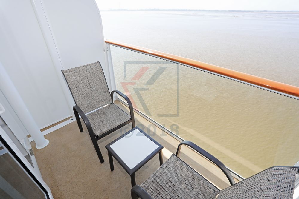 Balkon einer Balkonkabine Kat. BD und BA als Beispiel Norwegian Bliss