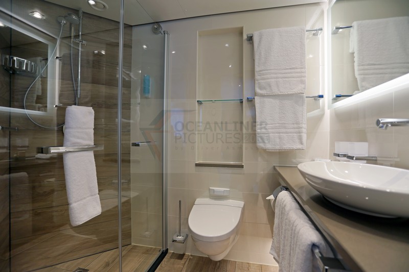 Beispiel Bad Kabinen MS Anesha