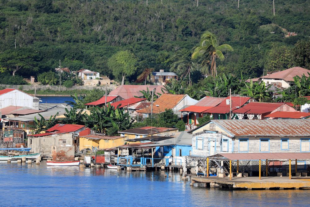 Blick auf Cayo Granma bei Santiago de Cuba