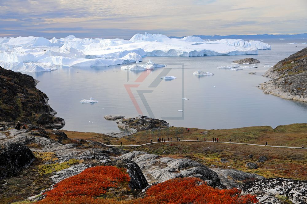 Blick auf den Eisfjord vom Berggipfel Blick auf den Eisfjord vom Berggipfel