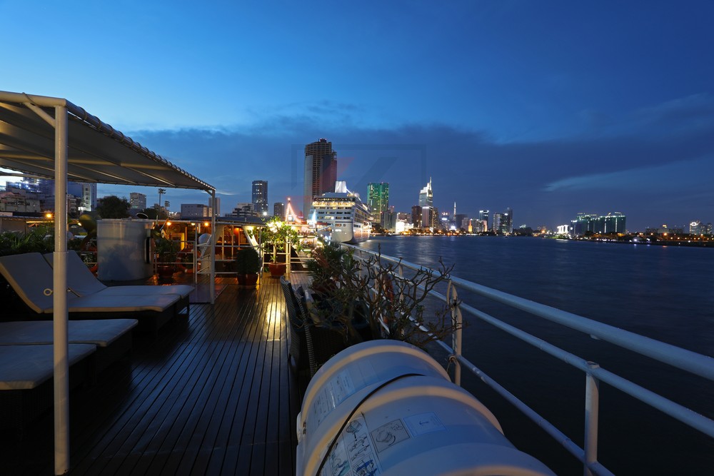 Blick von MS Lan Diep auf Saigon