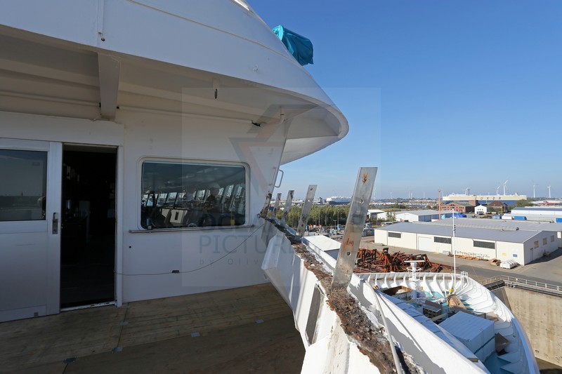 Brueckennock Steuerbord MS Artania Brueckennock Steuerbord MS Artania