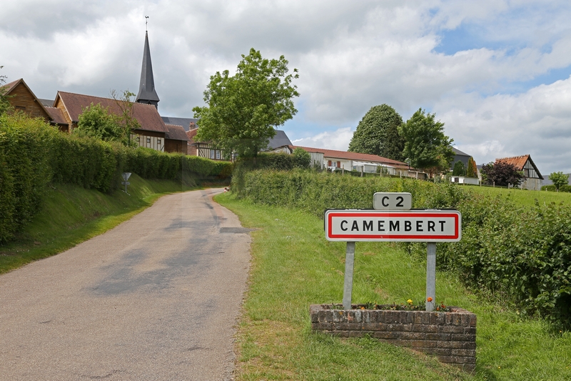 Camembert Ortseingang 01.06.2015