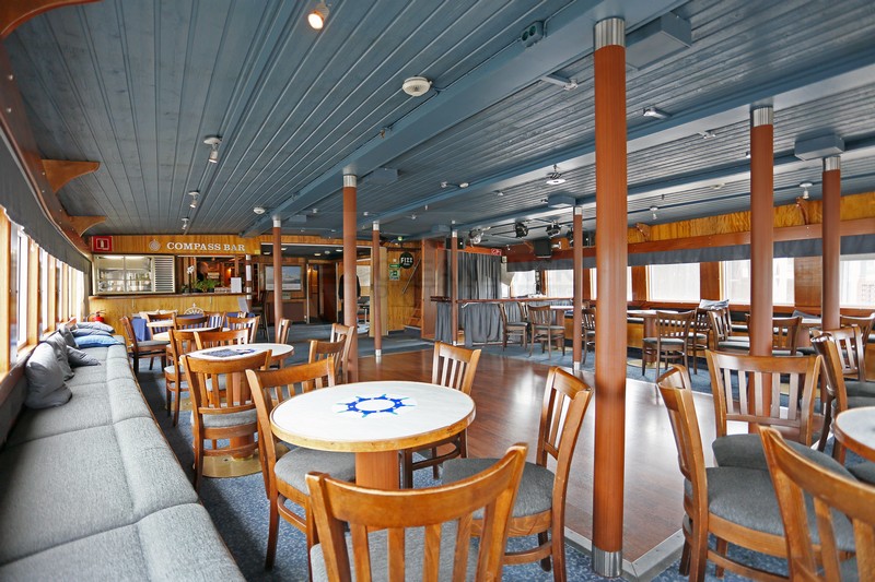 Compass Bar und Lounge MS Brahe