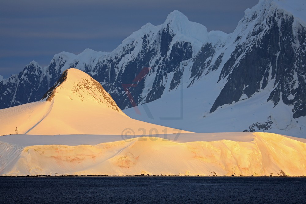 Das Goldene Horn in der Antarktis Das Goldene Horn in der Antarktis