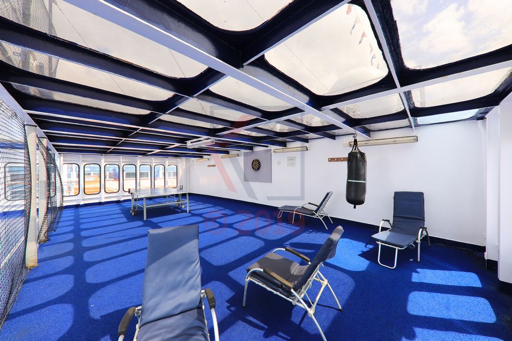 Deckbereich mit Tischtennis und Darts MS Astor