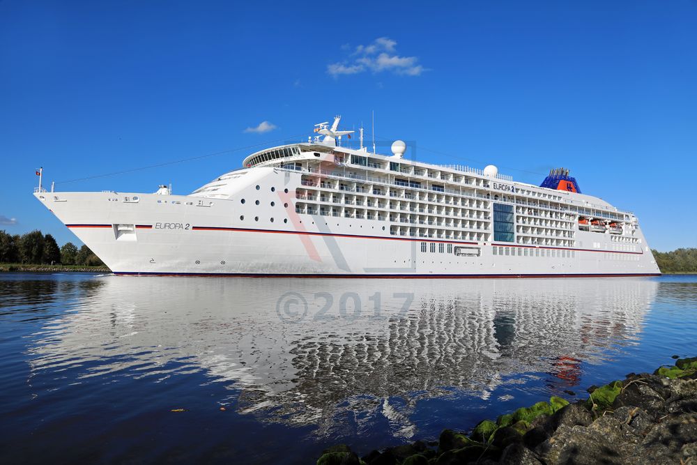 Die Europa 2 im Nord-Ostsee-Kanal am 01.10.2017