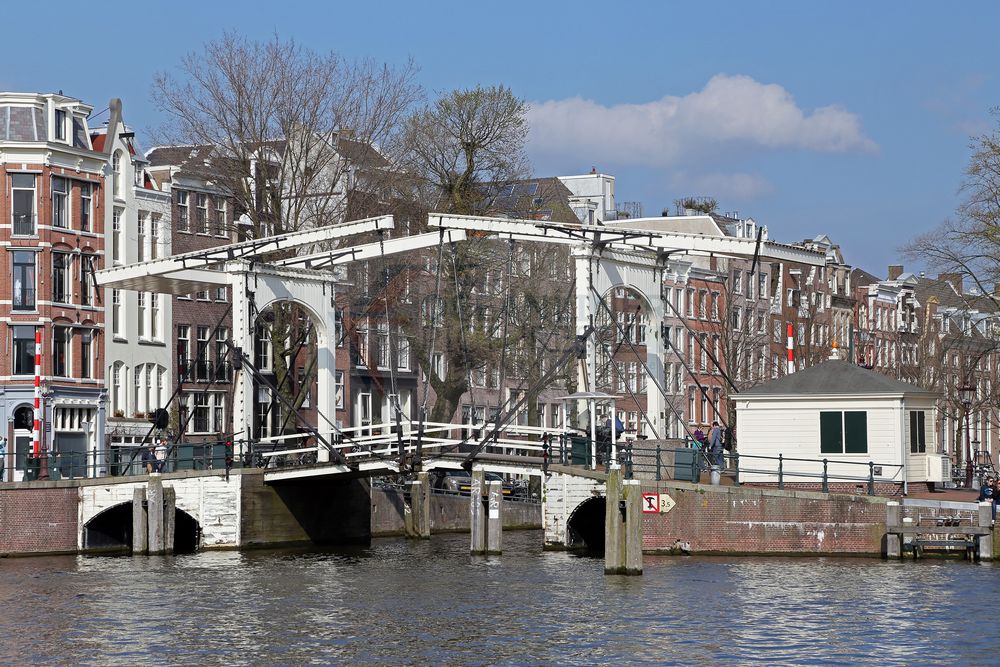 die Walter Suskind Brug in Amsterdam