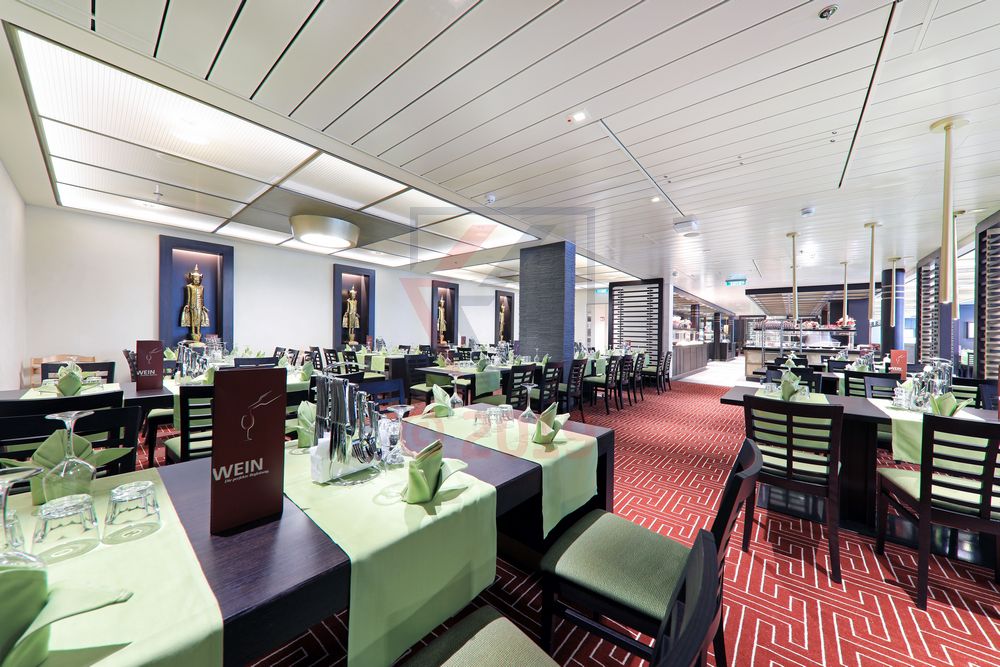 East Restaurant AIDAnova