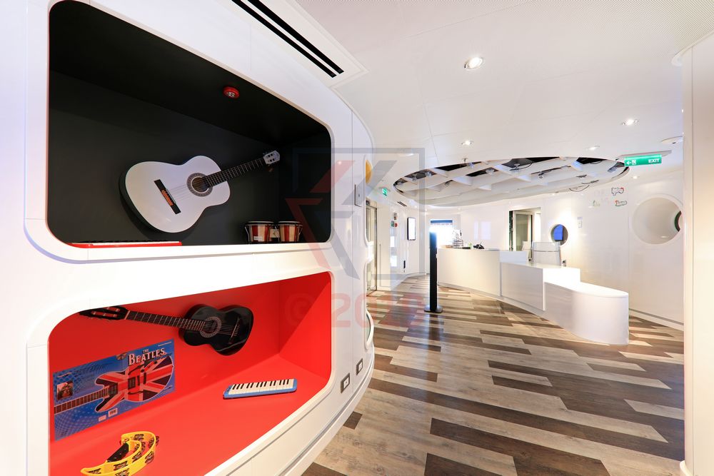 Eingang Club HAL Nieuw Statendam