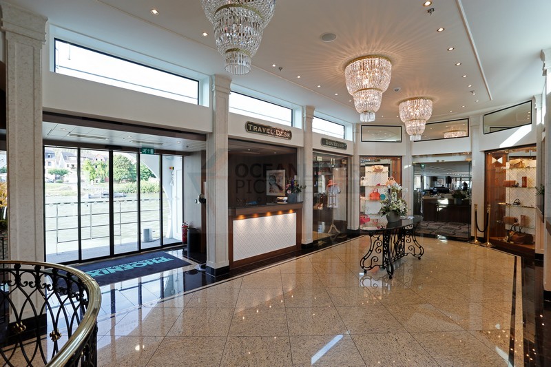 Eingang und Foyer MS Anesha