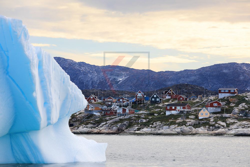 Eisberg vor Ilulissat am frühen Morgen Eisberg vor Ilulissat am frühen Morgen