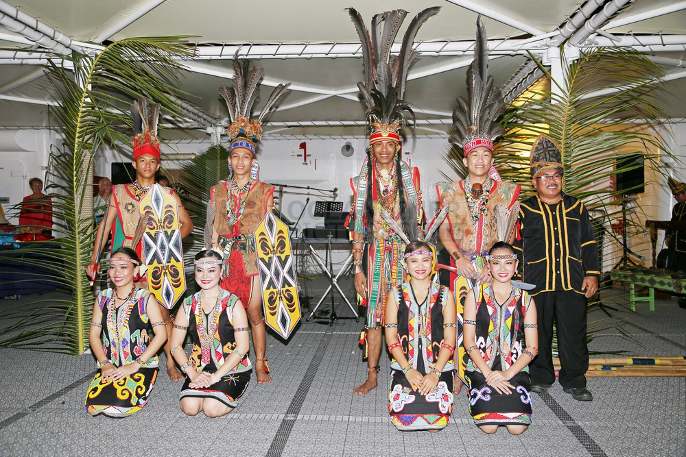 Folkloregruppe Kota Kinabalu MS Hamburg 17.02.2016