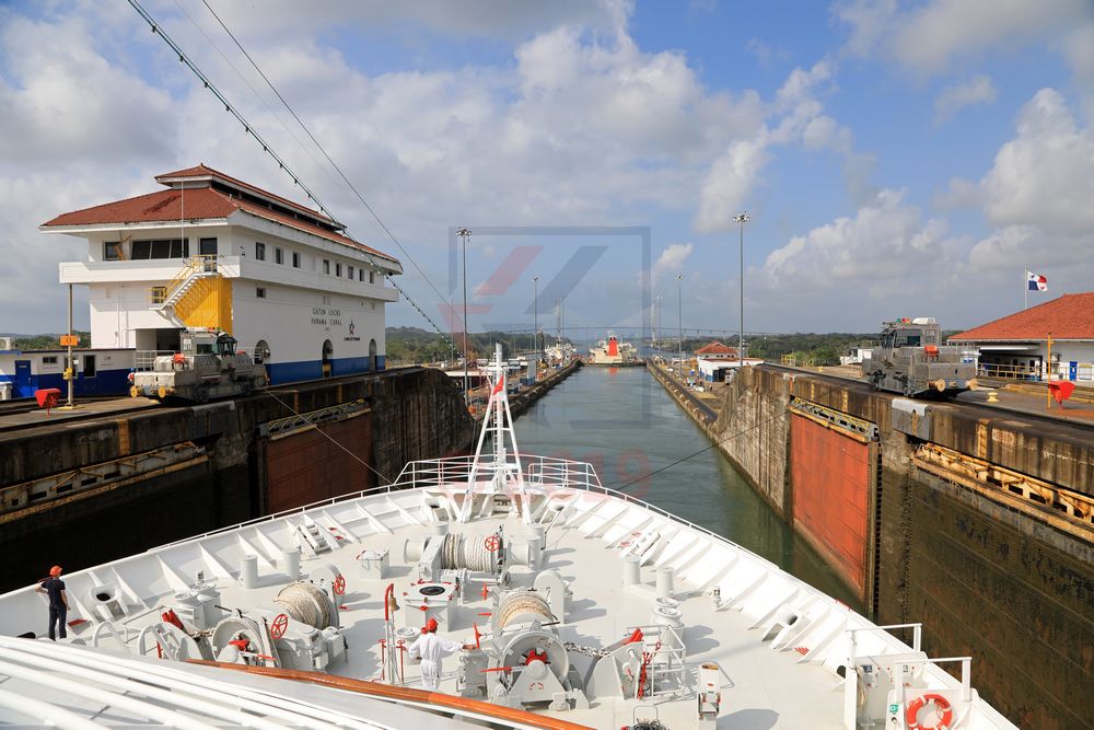 Gatun Locks Panama Canal und Treidellok