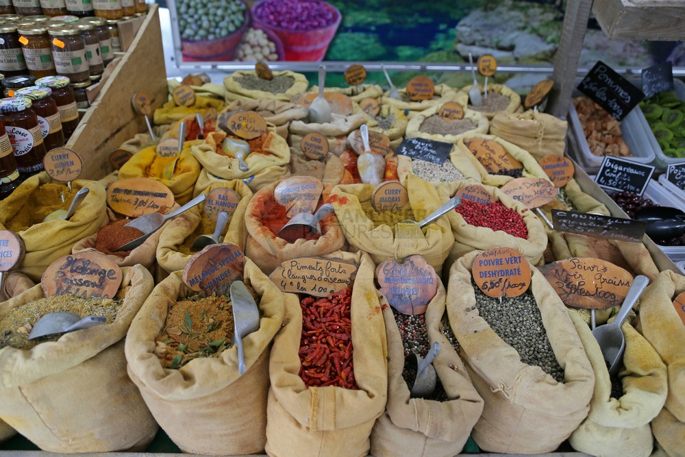 Gewürze auf dem Markt von Ajaccio