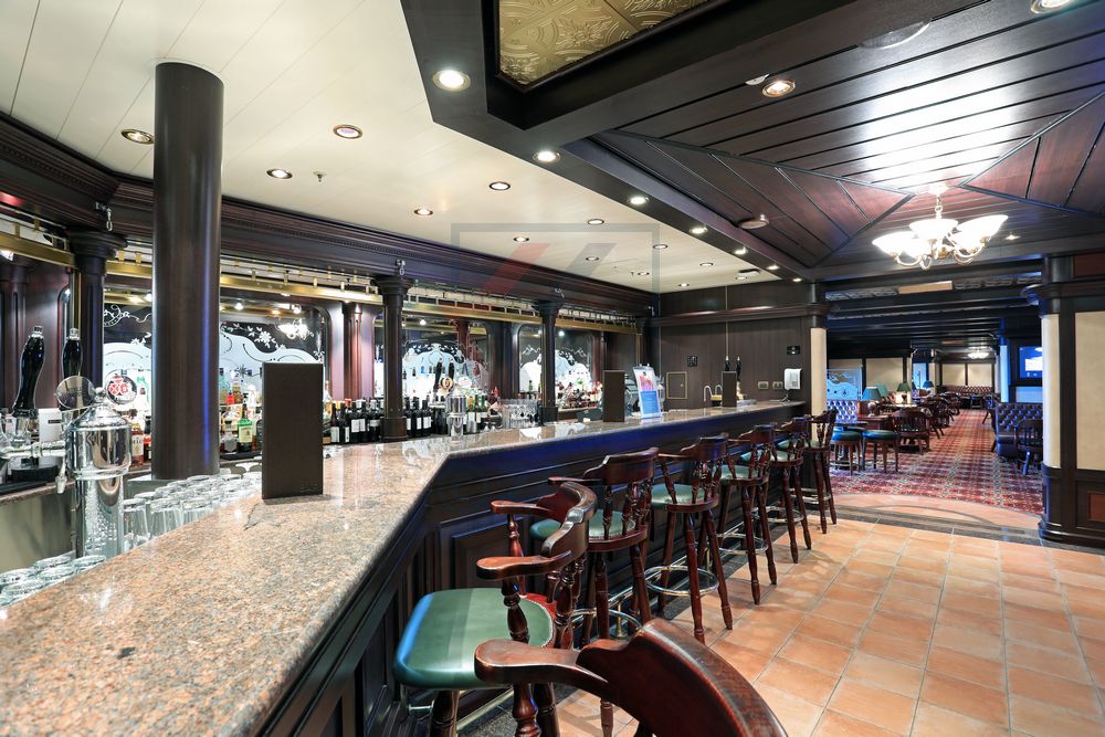 Golden Lion Pub Queen Victoria