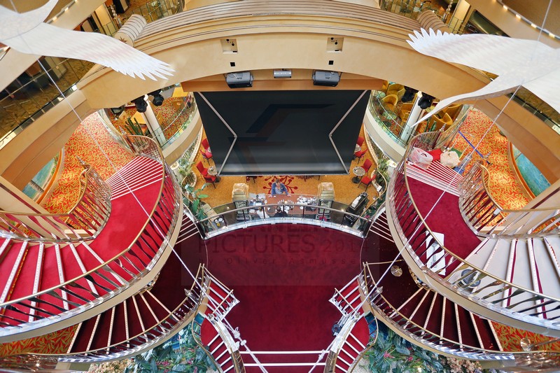 Grand Atrium Norwegian Star