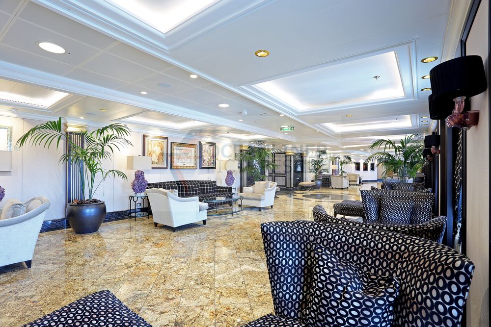 Grand Bar MS Riviera Grand Bar MS Riviera