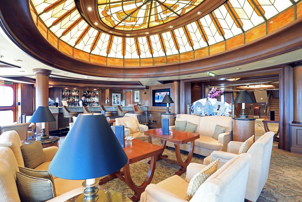 Grills Lounge Queen Elizabeth