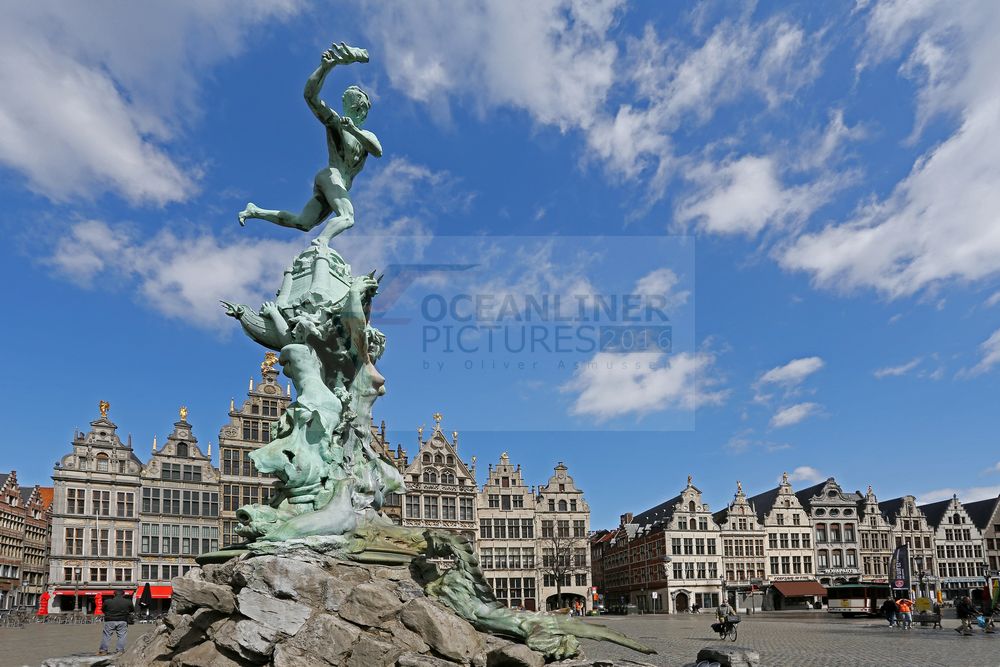 Grote Markt und Brabobrunnen in Antwerpen