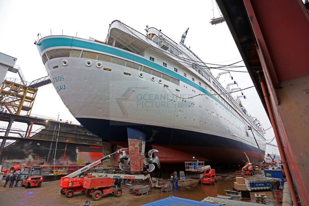 Heckansicht MS Albatros Dock 10 Blohm und Voss Werft 15.12.2015