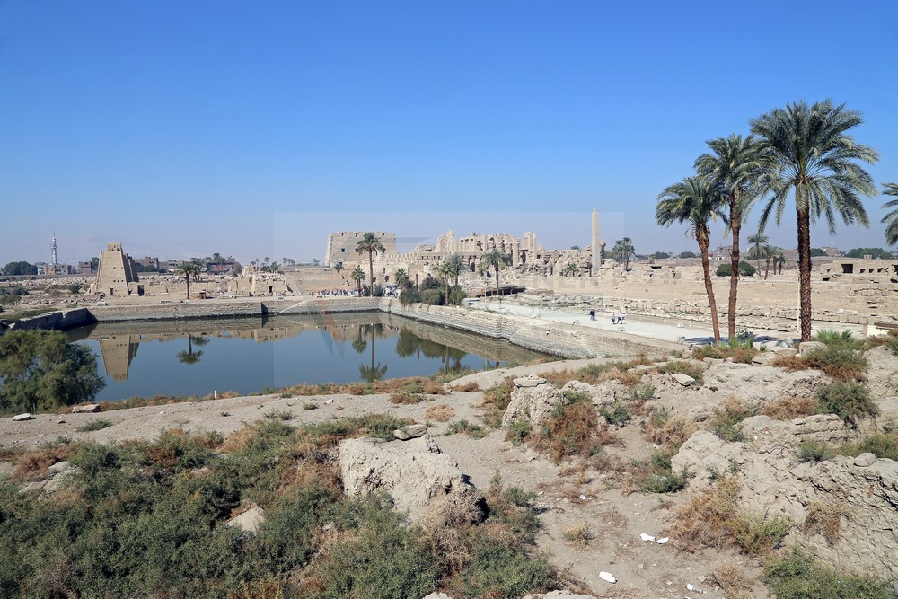 heiliger See Karnak Tempel mit Tempelanlage heiliger See Karnak Tempel mit Tempelanlage