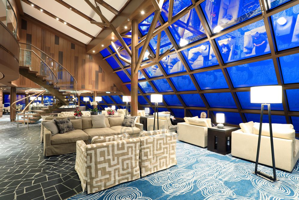 Horizon Lounge Norwegian Bliss