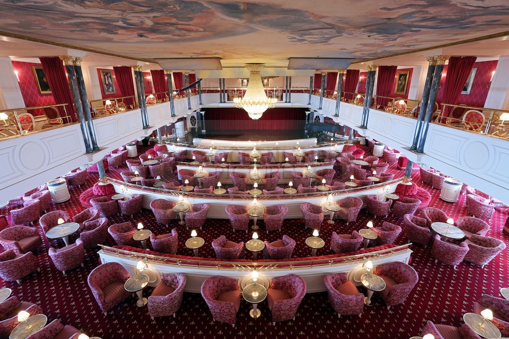 Kaisersaal mit Empore MS Deutschland